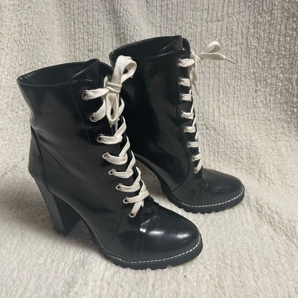 Mistress Rocks Black synthetic patent lace up heels Boots .EUR Sz 41